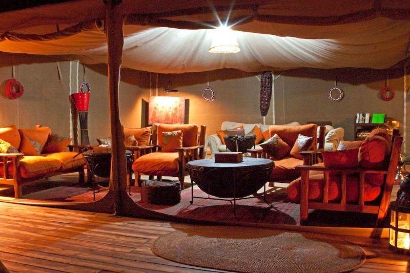 Elephant Bedroom Camp Archers Post Exterior foto